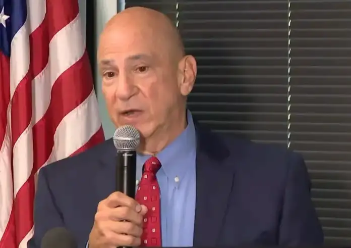 Πίτερ Σκανδαλάκης: Ο Ελληνοαμερικανός εισαγγελέας που ανέλαβε μόνος του την υπόθεση Τραμπ για τις εκλογές του 2020