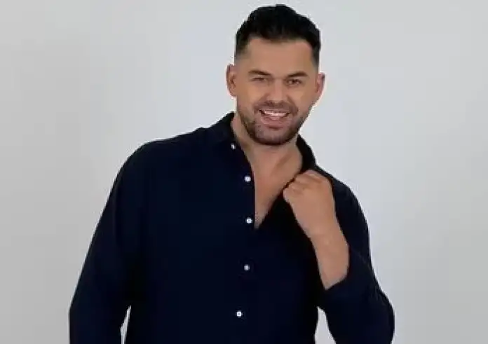 Θλίψη για τον θάνατο του Shpat Kasapi – Καρδιακή προσβολή στη σκηνή σε ηλικία μόλις 40 ετών