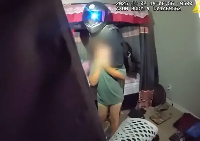 Αστυνομικός σώζει 7χρονο από ομηρία με μία  βολή. Σοκαριστικό βίντεο