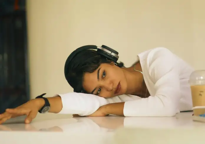 Γιατί δεν αντέχεις να ακούς τη φωνή σου σε βίντεο – Η επιστημονική εξήγηση