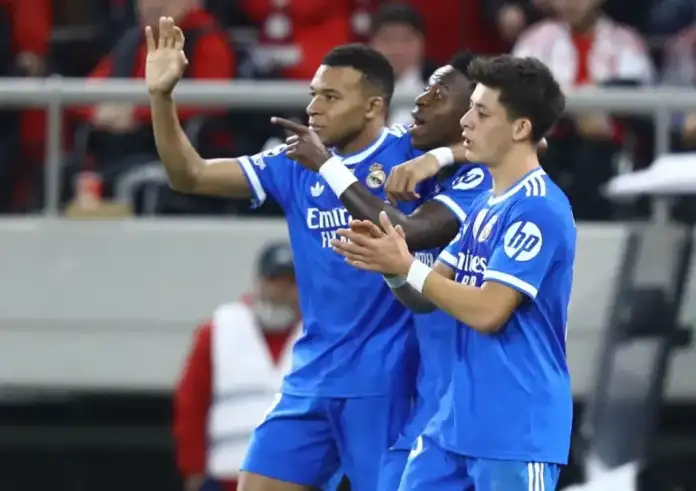 Επικός Μπαπέ «άλωσε» το Καραϊσκάκη – Ολυμπιακός και Ρεάλ σε ένα χορταστικό 3-4