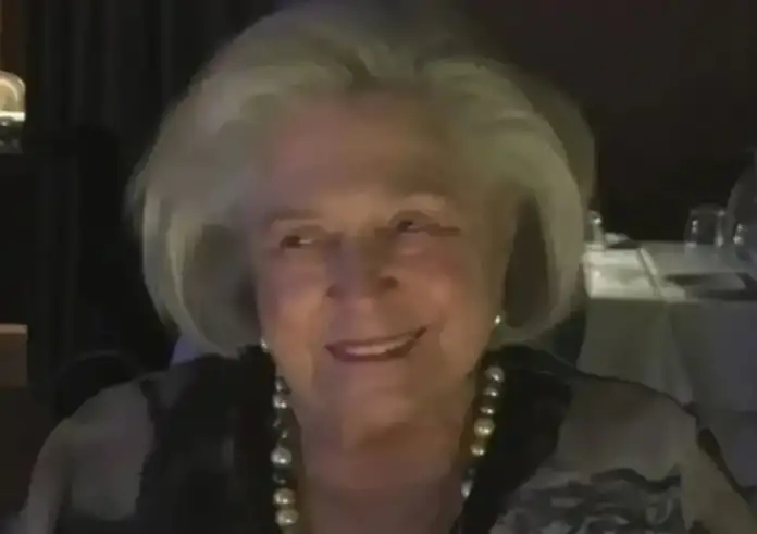 Μανουέλλα Βαρδινογιάννη: Η αθόρυβη δύναμη πίσω από μια ολόκληρη οικογένεια