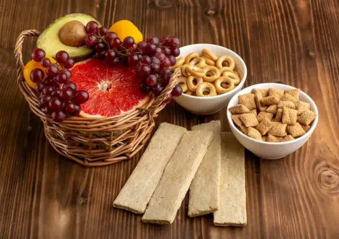 6 απογευματινά σνακ που βοηθούν πραγματικά στον ύπνο