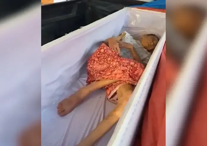 Απίστευτο περιστατικό στην Ταϊλάνδη: 65χρονη ξύπνησε μέσα στο φέρετρο λίγο πριν από την αποτέφρωση