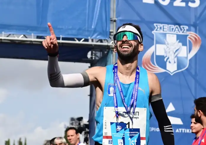 Αυθεντικός Μαραθώνιος Αθήνας 2025: Θριαμβευτής ο Παναγιώτης Καραΐσκος