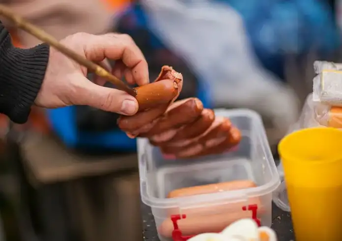 Νέα τροπή στον θάνατο 16χρονου σε κάμπινγκ: Ίσως πρόκειται για θανατηφόρα αλλεργία στο κόκκινο κρέας