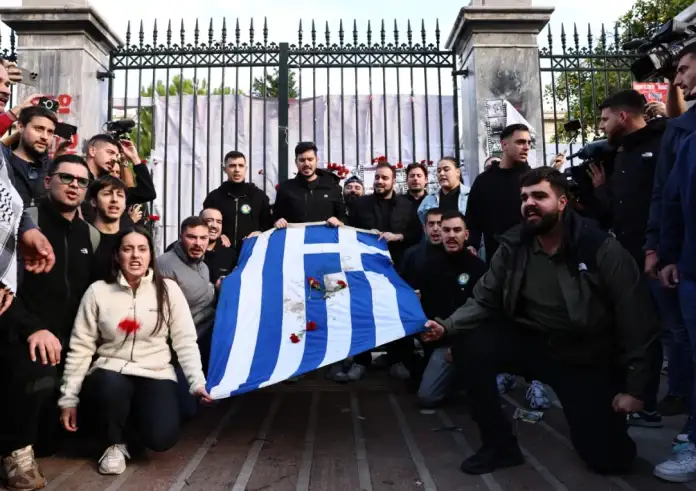 Πολυτεχνείο 2025: Χιλιάδες στην πορεία προς την αμερικανική πρεσβεία – 43 προσαγωγές και 11 συλλήψεις