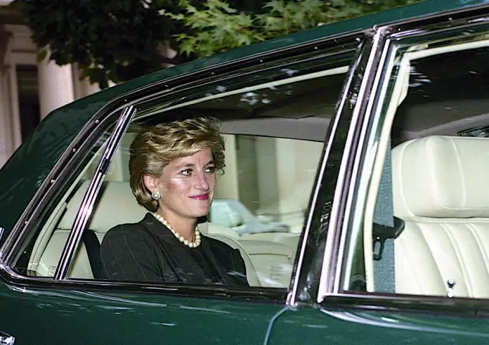 Νέες αποκαλύψεις για τη συνέντευξη της Πριγκίπισσας Νταϊάνα: Βιβλίο καταγγέλλει πολυετή συγκάλυψη από το BBC