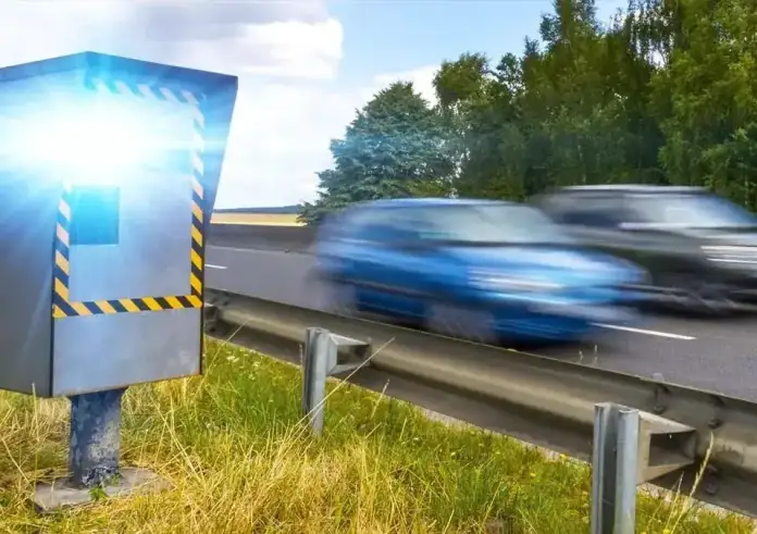 Ψηφιακές κλήσεις και έξυπνες κάμερες: Πώς αλλάζει το παιχνίδι για τους οδηγούς στην Ελλάδα