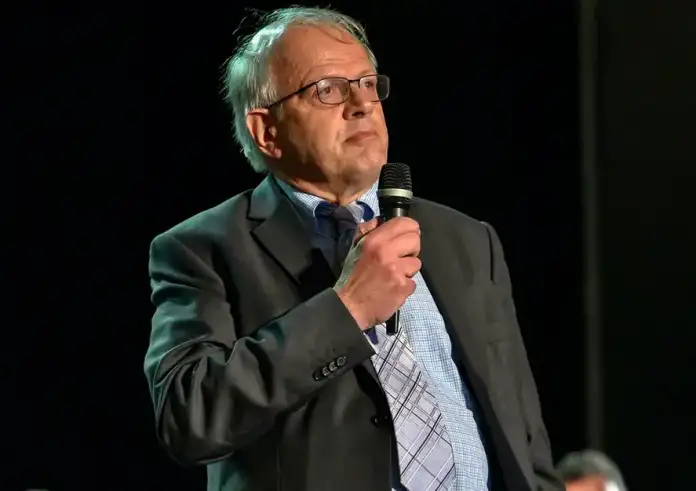 Άκης Τσελέντης: Αποκαλύπτει ότι νοσηλεύτηκε επί 50 ημέρες – «Έμεινα ακίνητος σε ένα κρεβάτι»