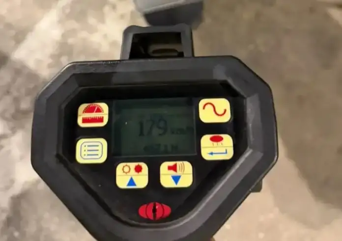 Ελληνικό: Συνελήφθη 55χρονος που έτρεχε με 179 χλμ./ώρα στη Λεωφόρο Βουλιαγμένης