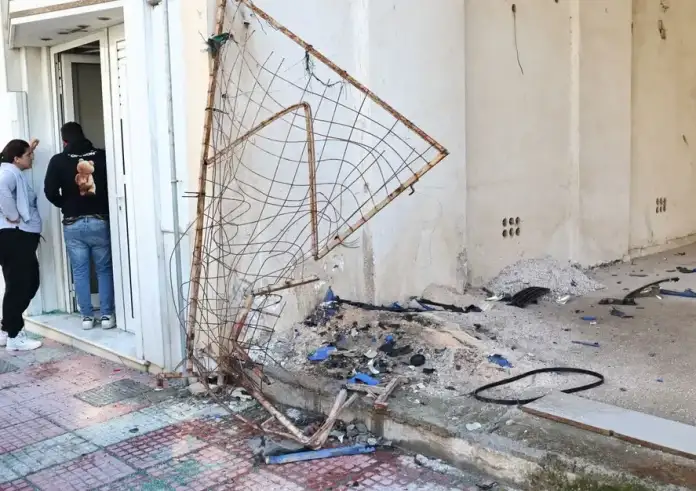 Σοκ στη Λούτσα: Αυτόπτης μάρτυρας περιγράφει τις δραματικές στιγμές μετά το θανατηφόρο τροχαίο