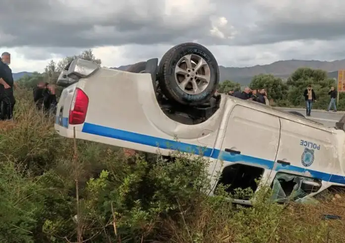 Κρήτη: Διώξεις για εγκληματική οργάνωση στους αγρότες που επιτέθηκαν σε αστυνομικούς και έσπασαν περιπολικά