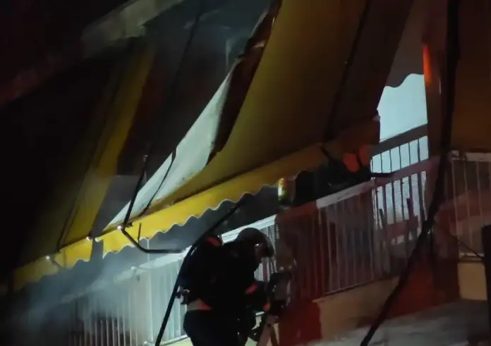 Καλλιθέα: Βίντεο από τη φονική φωτιά – Έρευνα για τα αίτια της πυρκαγιάς