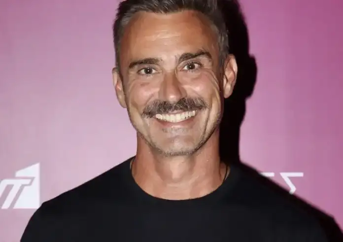 Γιώργος Καπουτζίδης μετά το reunion του Παρά Πέντε: Να αγκαλιαζόμαστε, να αγαπάμε, να νοιαζόμαστε