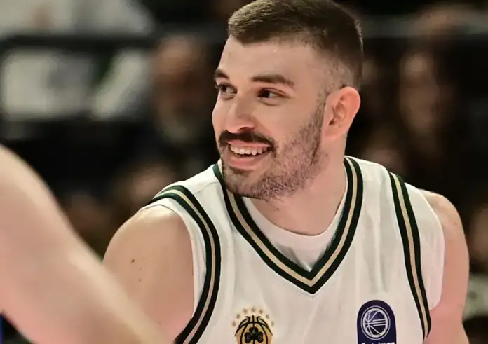 Παναθηναϊκός – Πανιώνιος 110-66: Σόου από Ρογκαβόπουλο με 40 πόντους και 12 τρίποντα