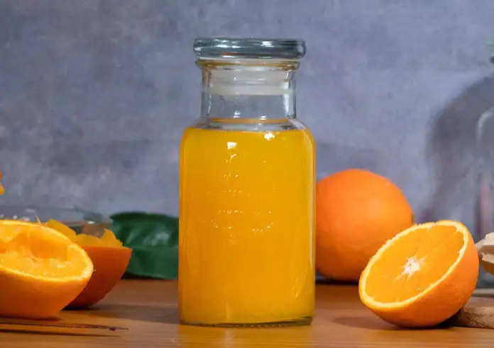 Χυμός πορτοκαλιού στο κρυολόγημα: Βοηθά τελικά ή το επιδεινώνει;