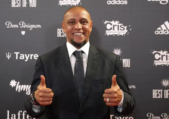 Στο νοσοκομείο ο Ρομπέρτο Κάρλος – Επιπλοκές σε επέμβαση καρδιάς