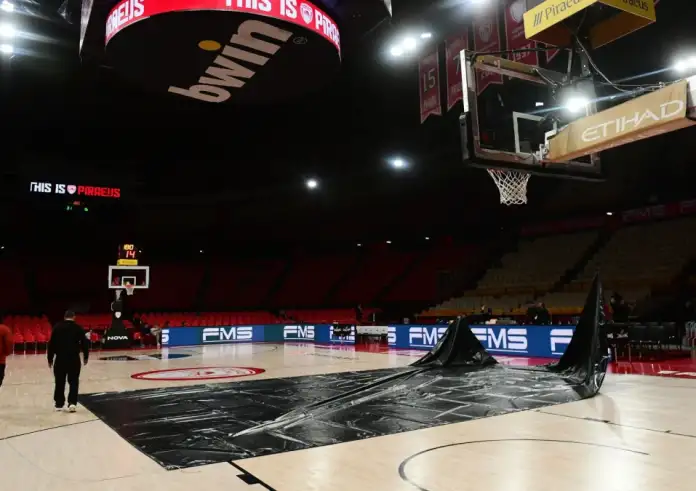 Θέλουν μπάσκετ ή σκάκι; – Η αιχμηρή τοποθέτηση της Φενέρ για την αναβολή του αγώνα με τον Ολυμπιακό