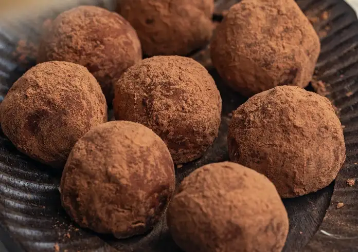 Τρουφάκια τιραμισού: Υγιεινά τρουφάκια για κάθε στιγμή - Ιδανικά για γιορτινό τραπέζι