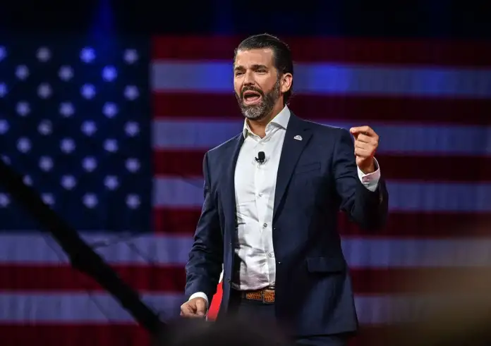 Τραμπ Τζούνιορ: Η Ουκρανία πιο διεφθαρμένη από τη Ρωσία – Ενδεχόμενο απομάκρυνσης των ΗΠΑ από την ειρηνευτική διαδικασία