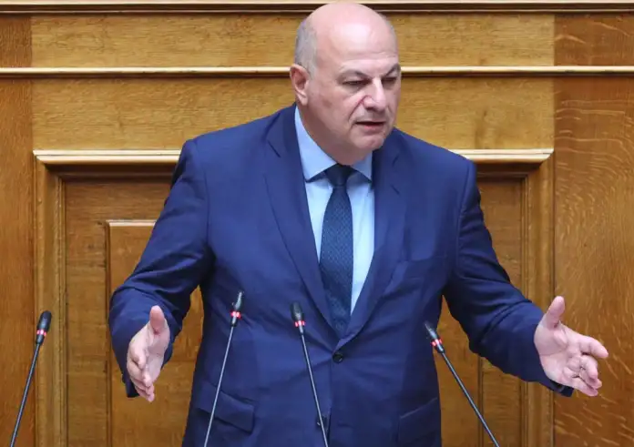 Ένταση στη συνάντηση Τσιάρα με βουλευτές της ΝΔ - Σκληρές αιχμές για πληρωμές και επικοινωνιακούς χειρισμούς