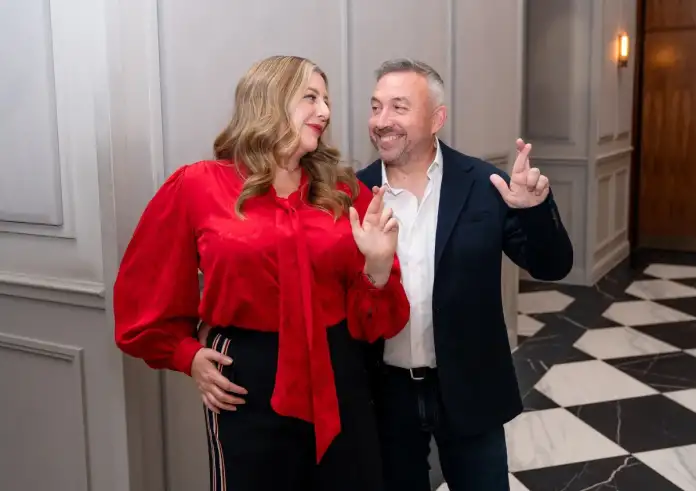 Απίστευτη τύχη: Ζευγάρι κέρδισε για δεύτερη φορά το τζάκποτ – Πιθανότητα 1 προς 24 τρισεκατομμύρια