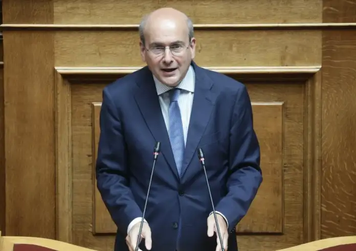 Χατζηδάκης: Έκτακτη στήριξη 160 εκατ. ευρώ σε αγρότες από αδιάθετα κονδύλια