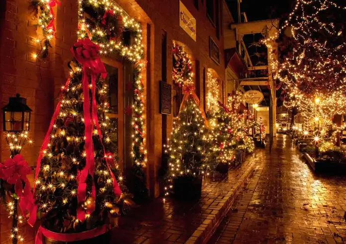 Γιορτινές αποδράσεις: Πού ταξιδεύουν οι Έλληνες τα Χριστούγεννα 2025