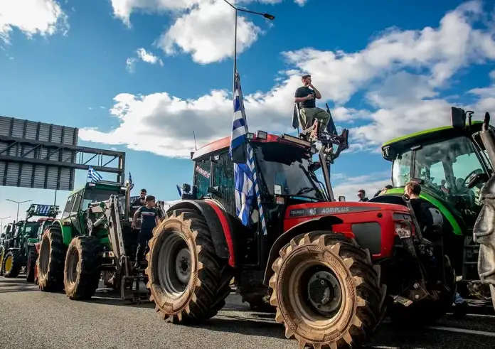Κλιμακώνουν οι αγρότες τις κινητοποιήσεις: Σχέδιο καθόδου στο λιμάνι Θεσσαλονίκης και εσωκομματικοί τριγμοί