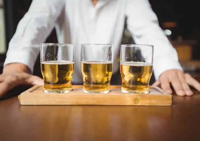 Τι να φας για να μην μεθύσεις εύκολα – Τα τρόφιμα που σε προστατεύουν