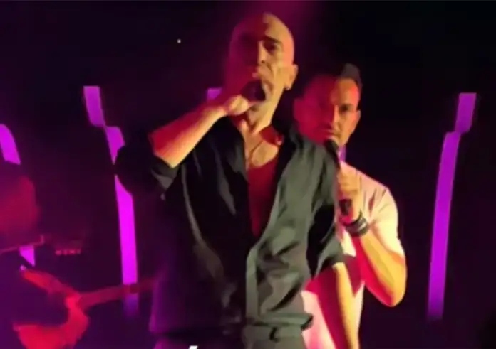 Βαλάντης εκτός εαυτού πάνω στην πίστα: Φτύνει και αντιδρά έντονα