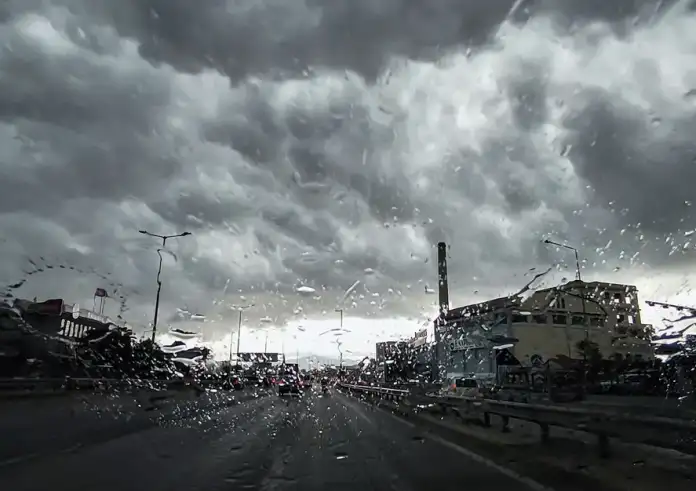 Νέα κακοκαιρία «σαρώνει» τη χώρα: Προειδοποιήσεις για επικίνδυνα φαινόμενα την Πέμπτη και την Παρασκευή