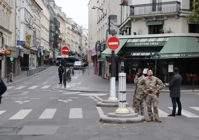 Συναγερμός στο Παρίσι: Διαδοχικά μαχαιρώματα στο μετρό – Τρεις γυναίκες τραυματίες, συνελήφθη ο δράστης
