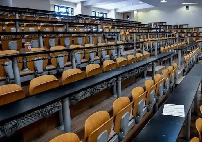 Εσωτερικό «Erasmus» για φοιτητές: Άνοιξαν οι αιτήσεις για 6μηνη φοίτηση σε άλλο ΑΕΙ – Ποιοι μπορούν να συμμετάσχουν