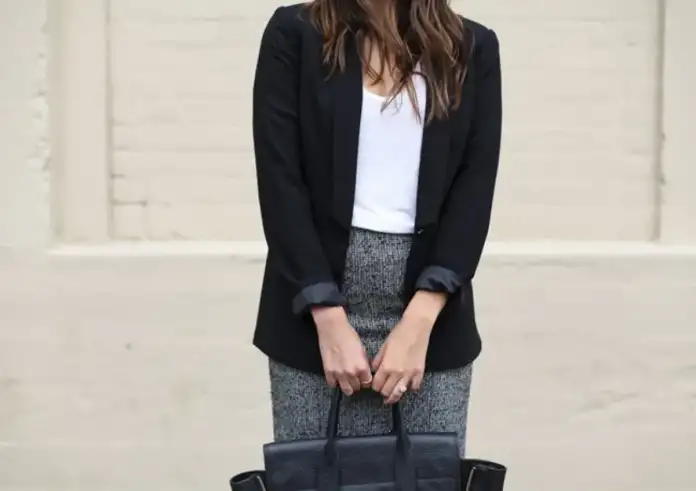 240 γυναίκες καταγγέλλουν στέλεχος Υπουργείου Πολιτισμού για χορήγηση διουρητικών σε συνεντεύξεις εργασίας