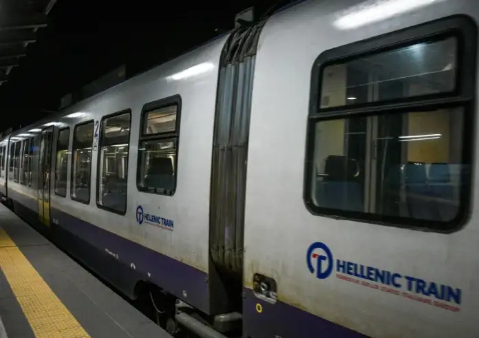 Στάση… ανάγκης στον Δομοκό για το Intercity 57 – Καθυστέρηση μιάμισης ώρας στο δρομολόγιο προς Αθήνα