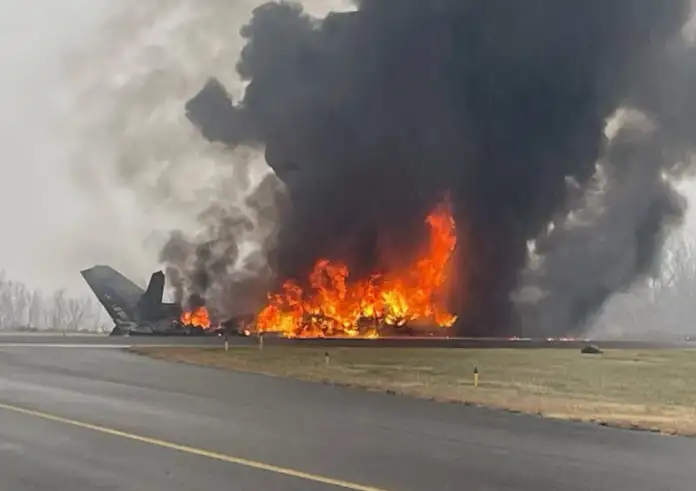 Πτώση αεροσκάφους στη Βόρεια Καρολίνα: Συνετρίβη κατά την προσγείωση