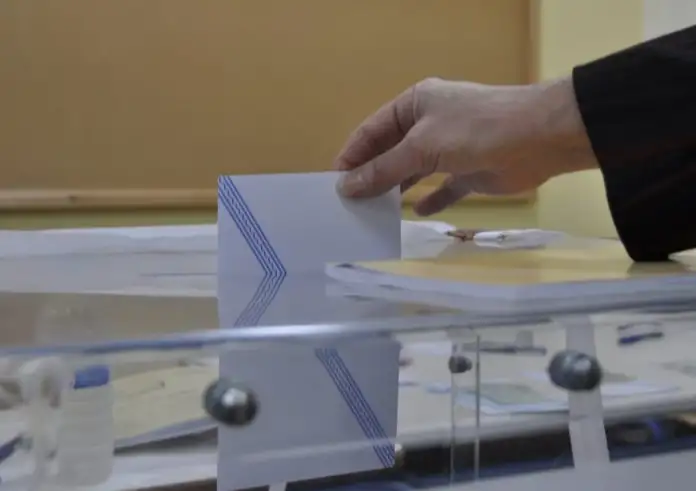 Δημοσκόπηση ALCO: Στήριξη στους αγρότες, δυσαρέσκεια για την κυβέρνηση και ακρίβεια στο επίκεντρο