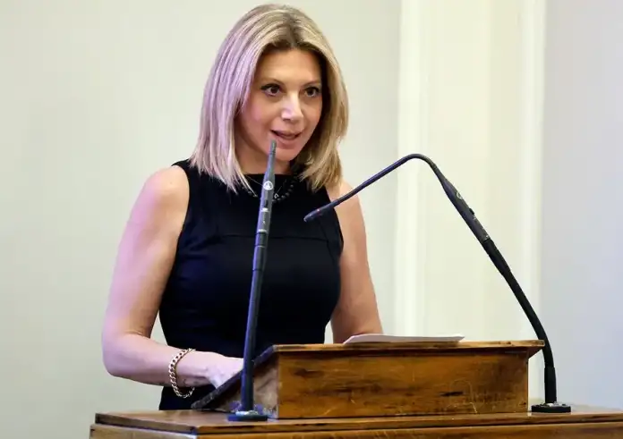 Καρυστιανού: Ανοιχτό το ενδεχόμενο πολιτικού κόμματος – Καμία συνεργασία με τα υπάρχοντα κόμματα