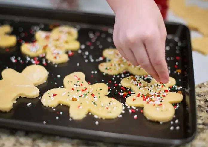Christmas Sprinkle Cookies – Τα πιο γιορτινά μπισκότα που θα φτιάξεις φέτος
