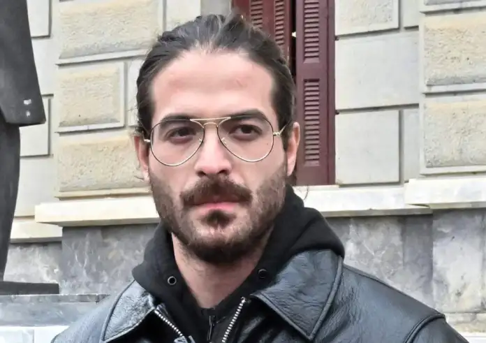 Αθώος ο Άρης Μουγκοπέτρος για την κατηγορία ενδοοικογενειακής απειλής