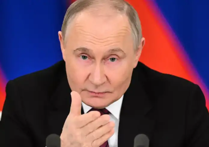 Μόσχα: Καταγγέλλει επίθεση με 91 drones στο σπίτι του Πούτιν – Ο Ζελένσκι διαψεύδει