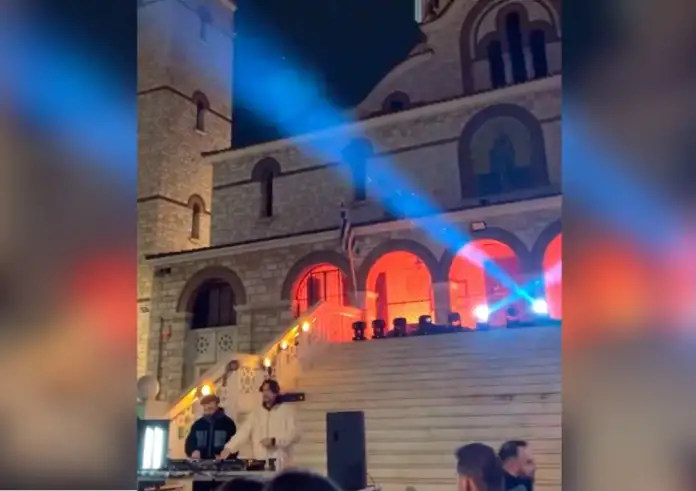 Street party στη Λαμπρινή… στα σκαλιά εκκλησίας: Το «εκκλησιαστικό rave» που προκάλεσε αντιδράσεις