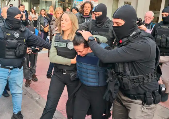 Σαλαμίνα: Νέες μαρτυρίες και αποκαλύψεις για τη δολοφονία 75χρονης από την νύφη της