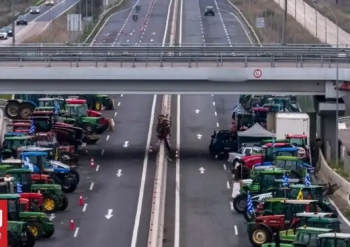 Ανάσα στην Εθνική μετά το χάος: Δύο λωρίδες ανοίγουν σε Αμφίκλεια, Βοιωτία και Ριτσώνα – Παρέμβαση Τροχαίας