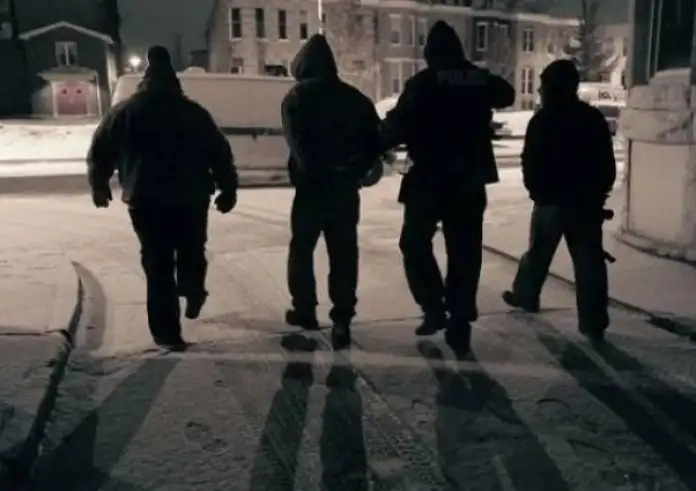 Βόλος: Εξαρθρώθηκε ομάδα εφήβων που παρείχε «προστασία» σε ανήλικους – Πέντε συλλήψεις, 7.500 ευρώ απόσπαση από θύμα