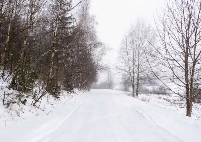 «Λευκή» Πρωτοχρονιά φέρνει το σκανδιναβικό ψύχος – Πού χιόνισε σε Αττική, Εύβοια και Φθιώτιδα