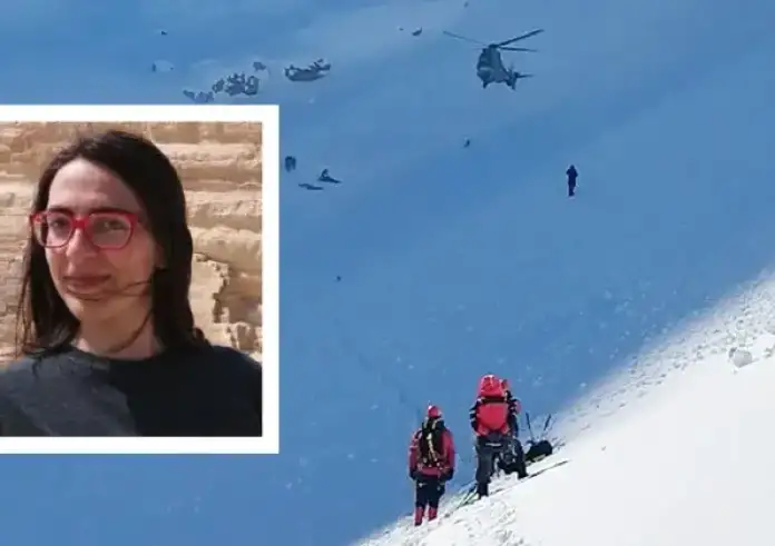 Θεοδώρα μου, μην πας σε αυτά τα πράγματα, δεν θα έχεις καλό τέλος παιδί μου