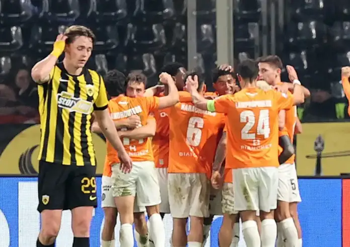 ΑΕΚ – ΟΦΗ 0-1: Σοκ στη Νέα Φιλαδέλφεια – Στα ημιτελικά οι Κρητικοί με «buzzer beater» του Σαλσέδο